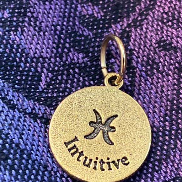 5/$10❤️❤️❤️NEW Brass PISCES / Intuitive Charm - Picture 2 of 3